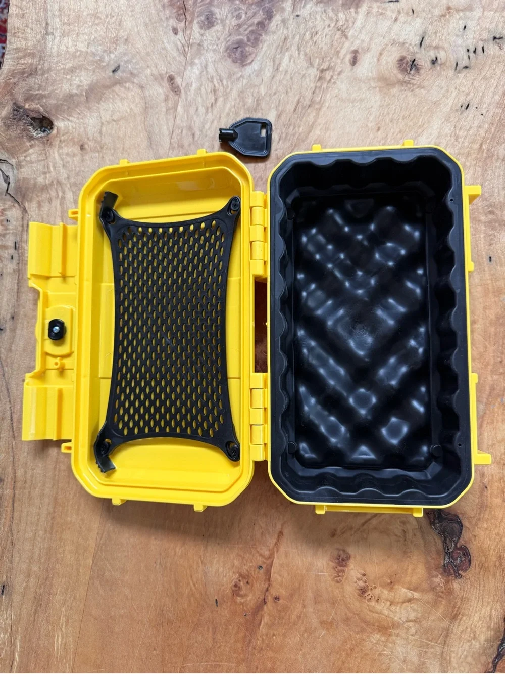 Seahorse Yellow Waterproof Protective Case for Electronics with key, NEW